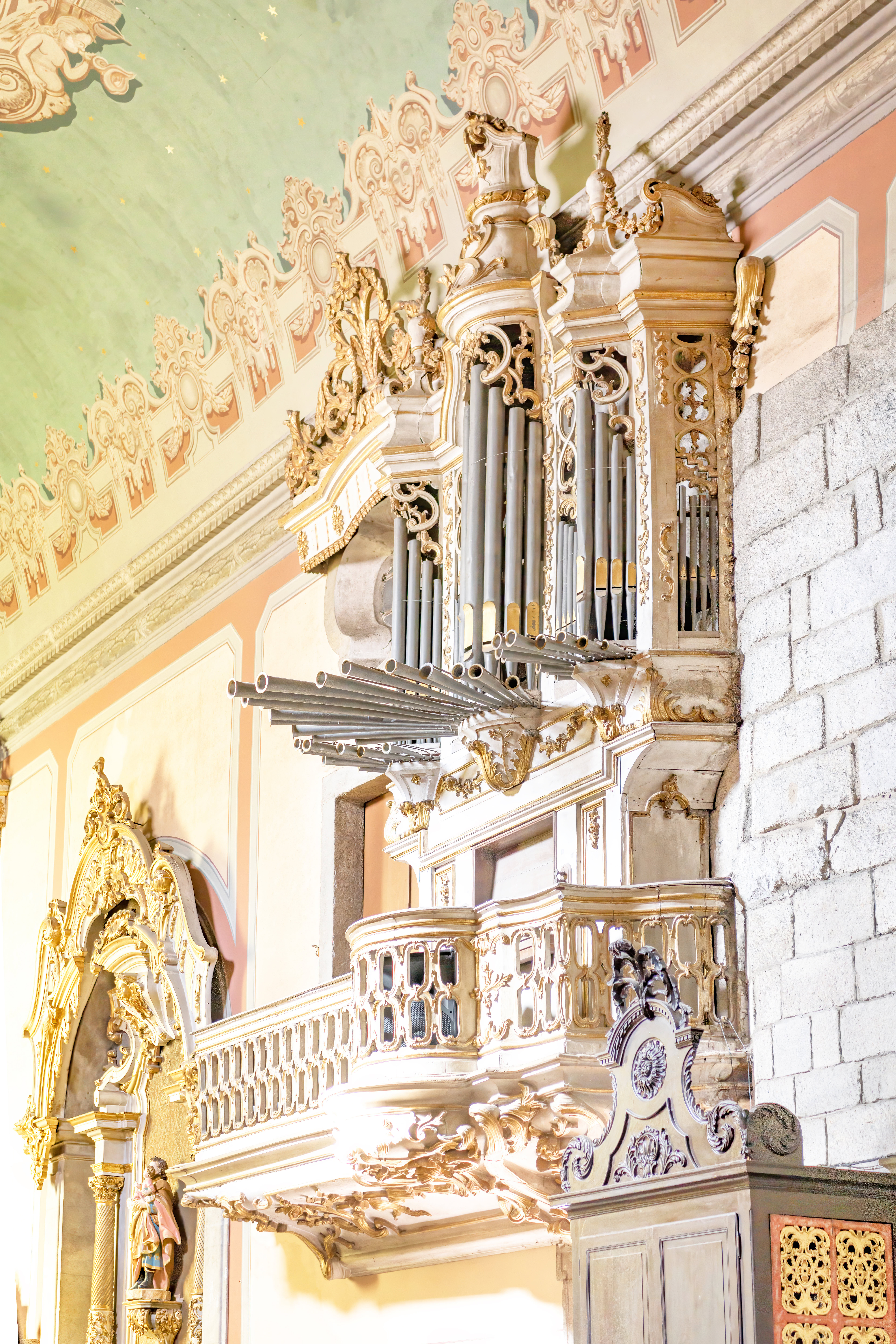 Die prachtvolle barocke Orgel der Kathedrale in der nordportugiesischen Stadt Viana do Castelo.