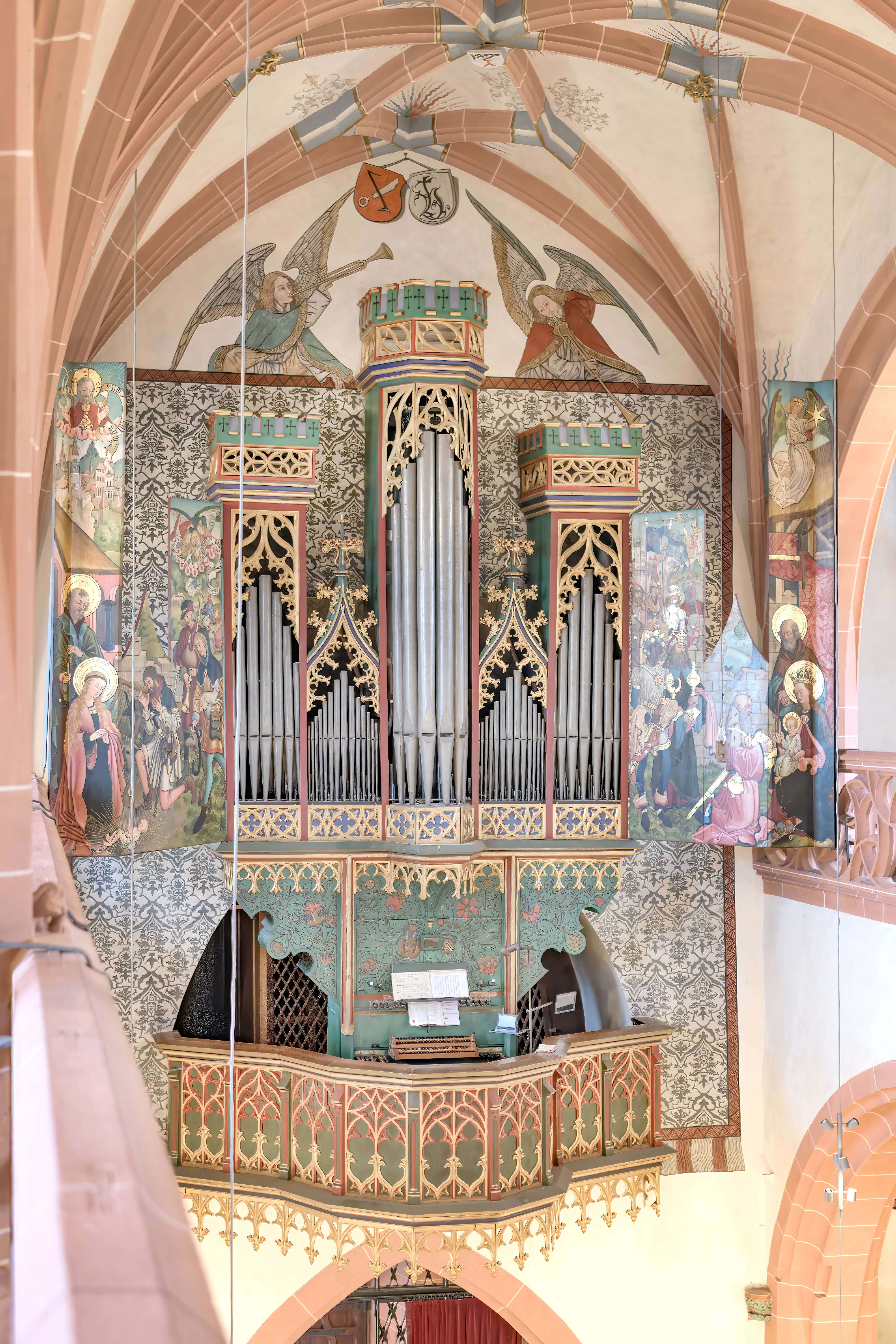 Orgel in der Basilika St. Valentinus und Dionysius in Kiedrich im Rheingau (Hessen)