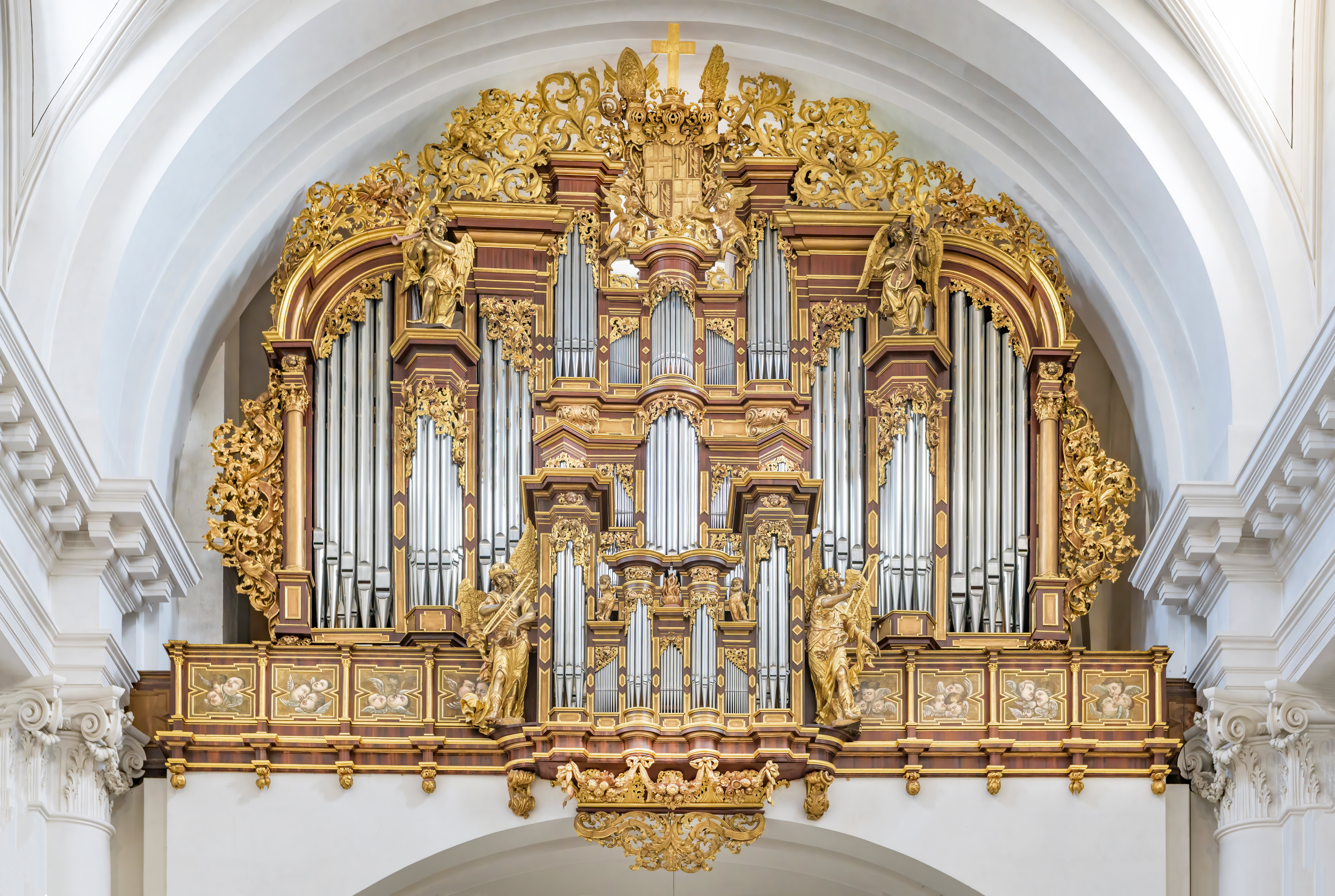 Die Hauptorgel im Dom St. Salvator zu Fulda